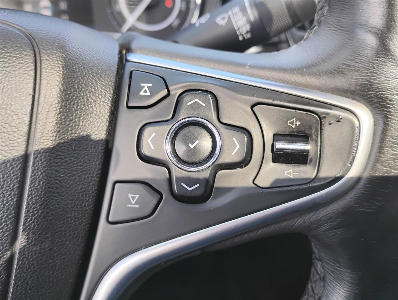 Buick Regal 4dr Sdn Premium I FWD 2015