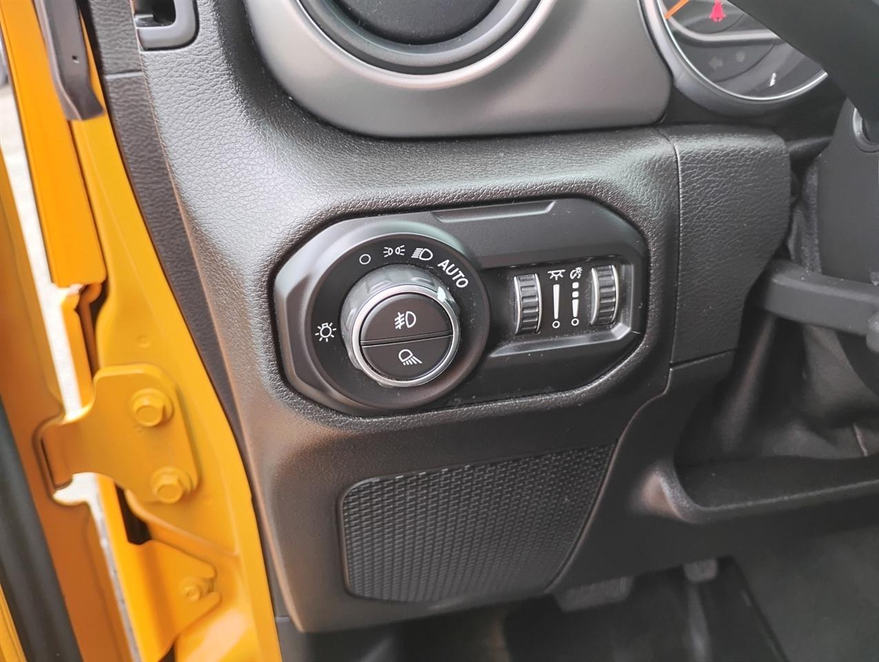 Jeep Gladiator Willys 4x4 2021