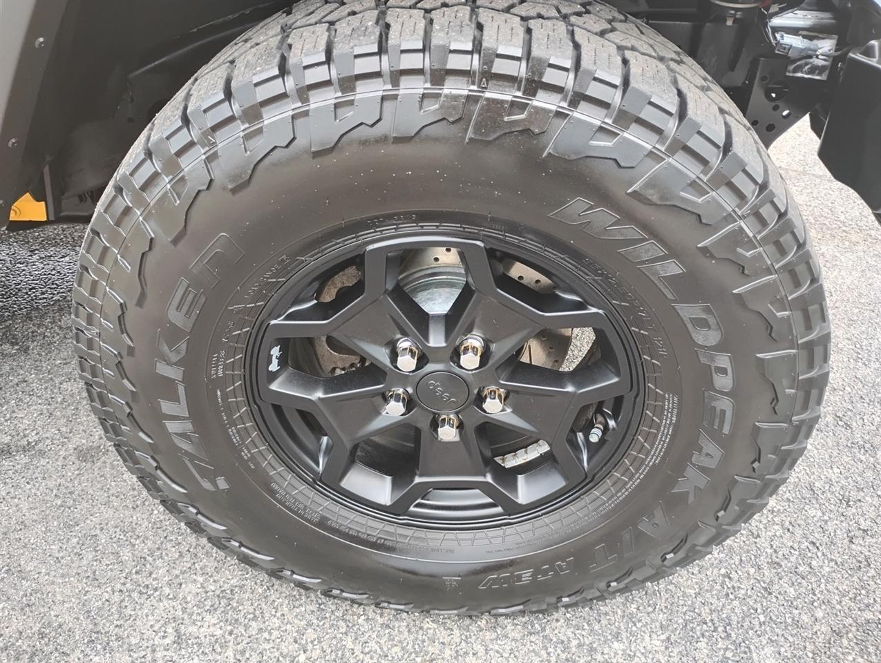Jeep Gladiator Willys 4x4 2021