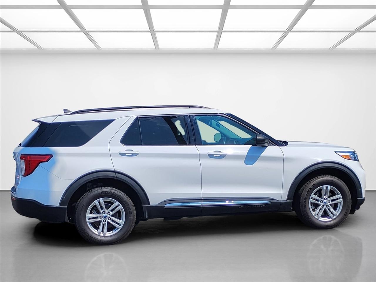 Ford Explorer XLT 4WD 2022