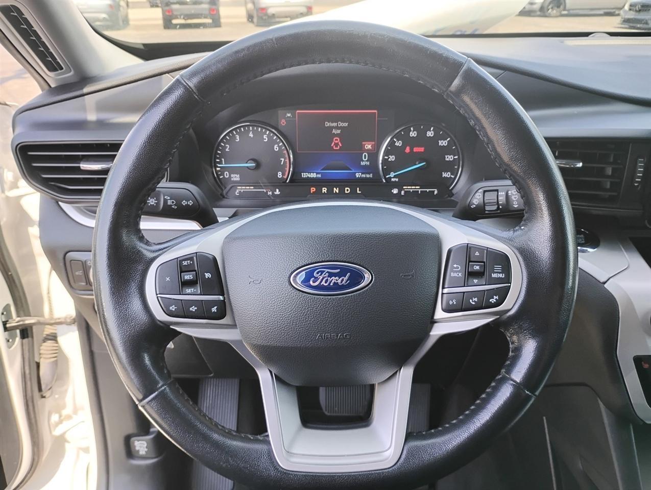 Ford Explorer XLT 4WD 2022