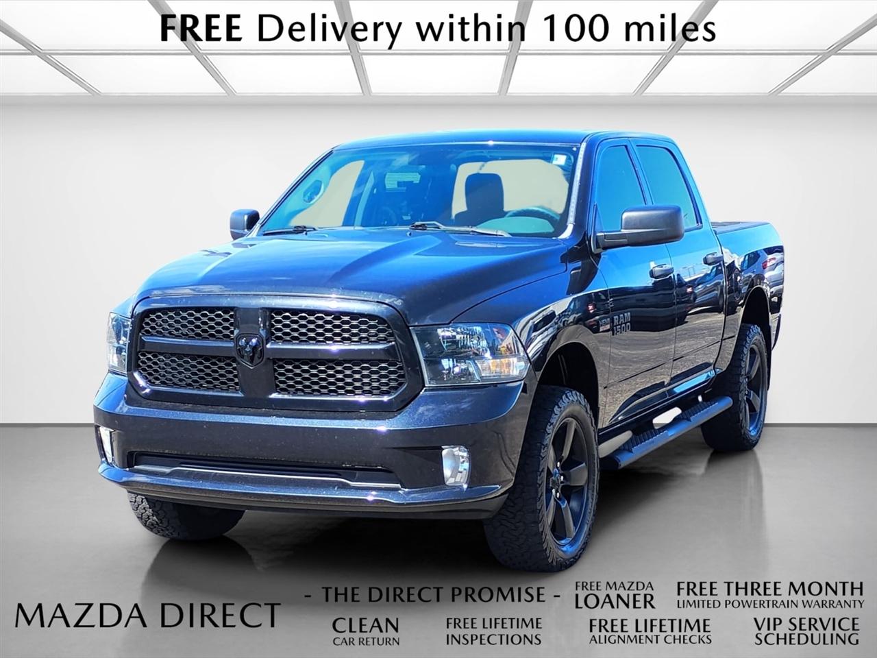 2017 RAM 1500 Express 4x4 Crew Cab 5'7" Box