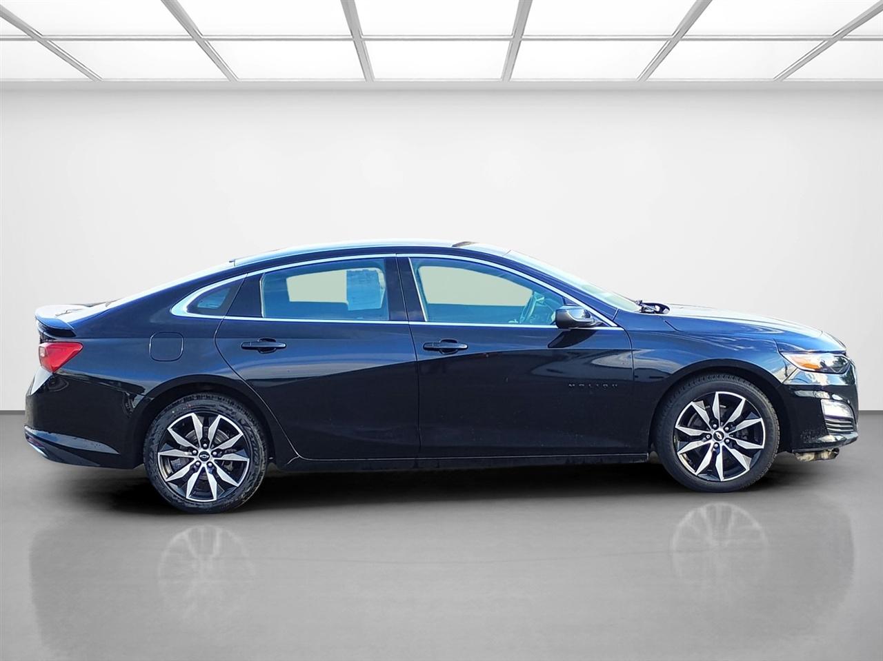 Chevrolet Malibu 4dr Sdn RS 2022