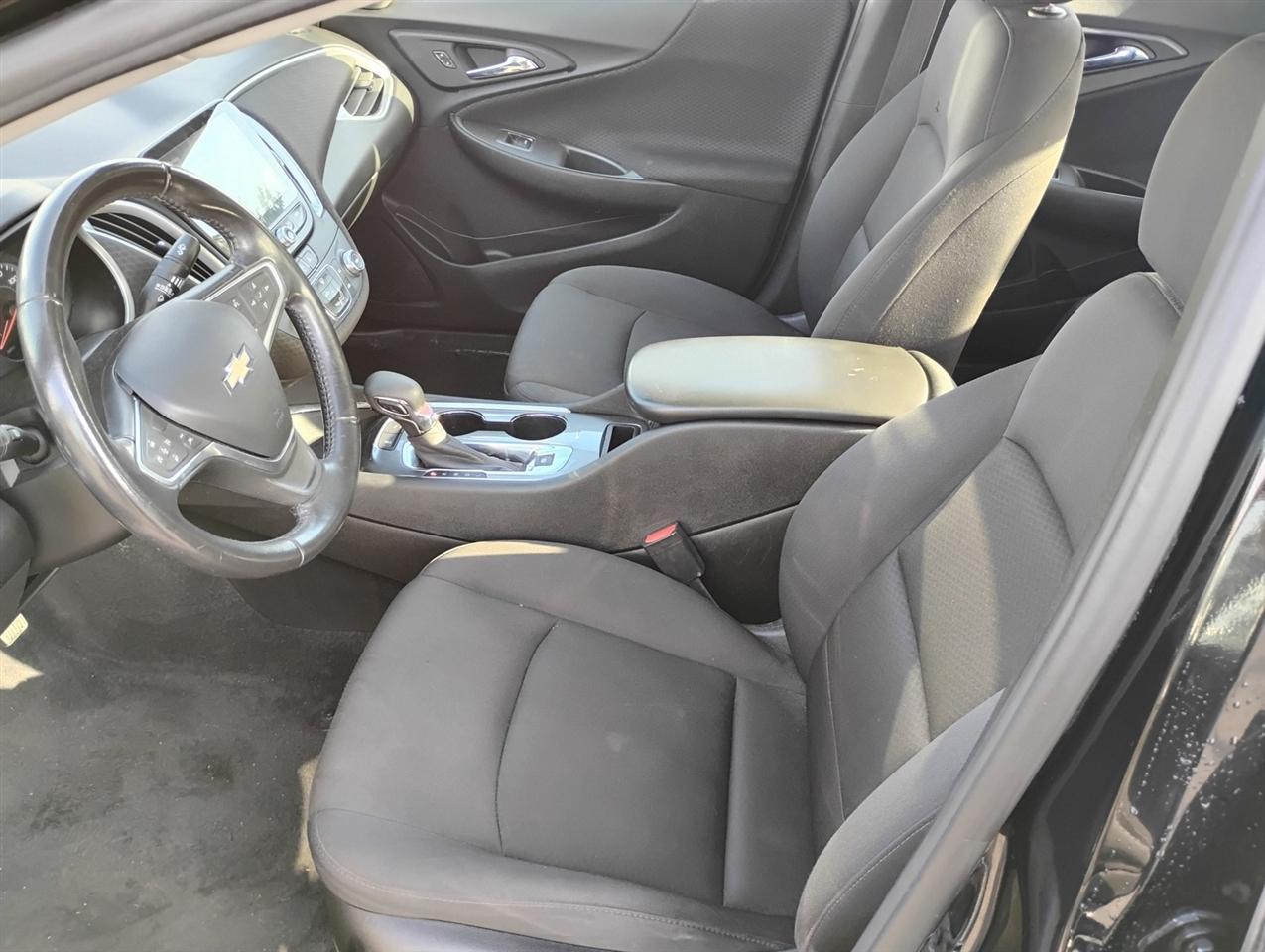 Chevrolet Malibu 4dr Sdn RS 2022