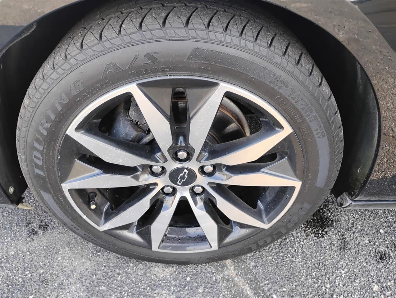 Chevrolet Malibu 4dr Sdn RS 2022