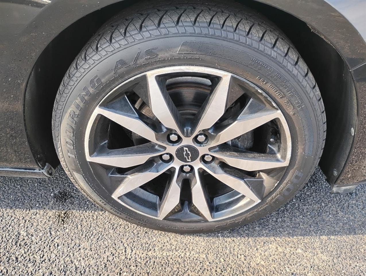Chevrolet Malibu 4dr Sdn RS 2022