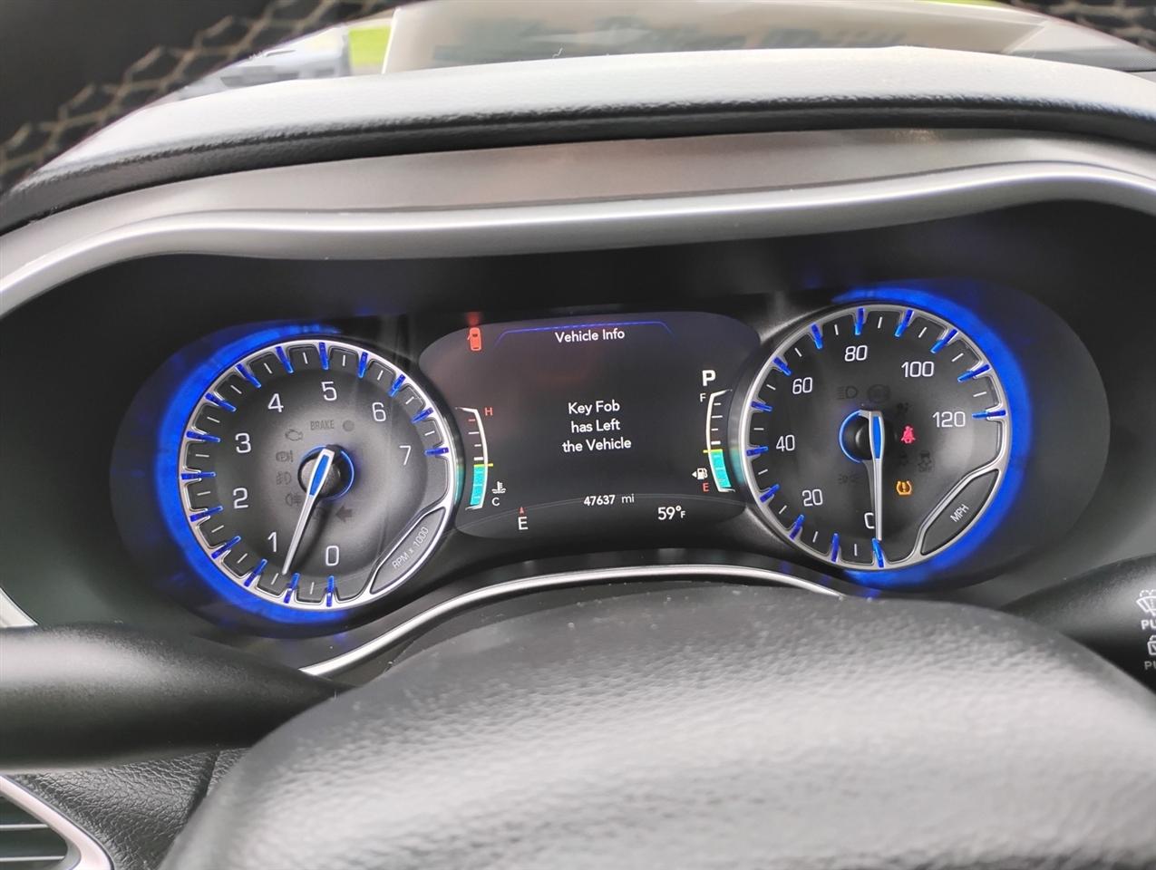 Chrysler Pacifica Touring L 2024