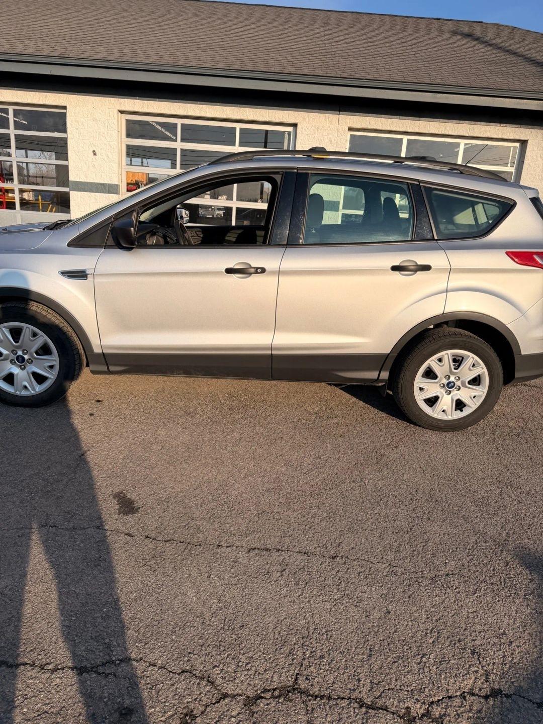Ford Escape  2014