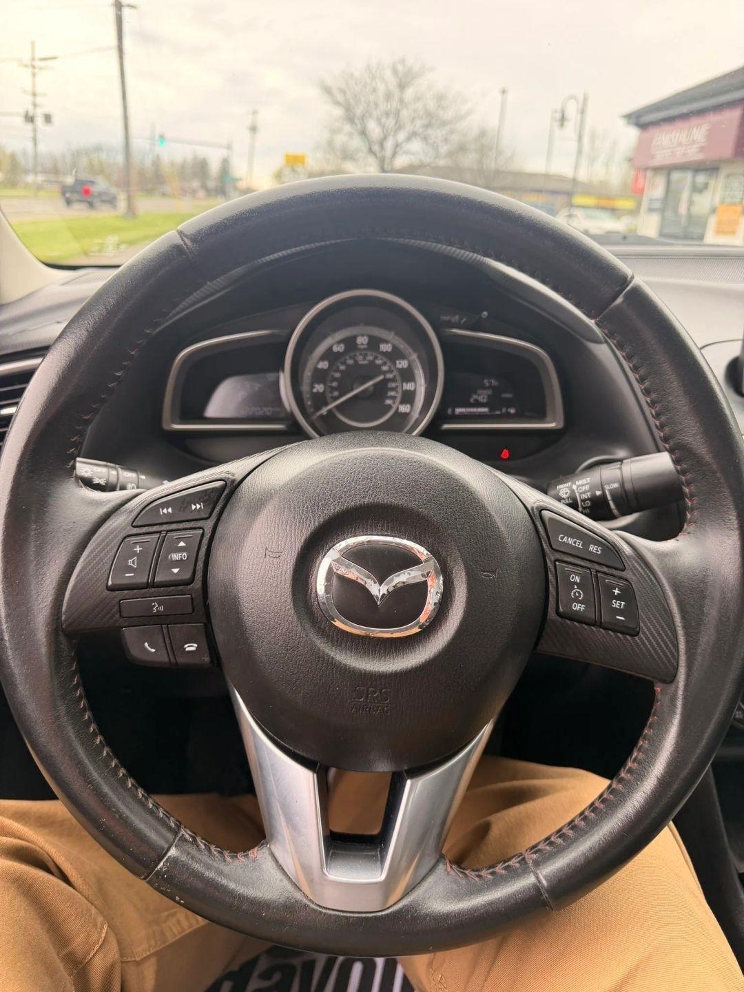 Mazda MAZDA3  2015