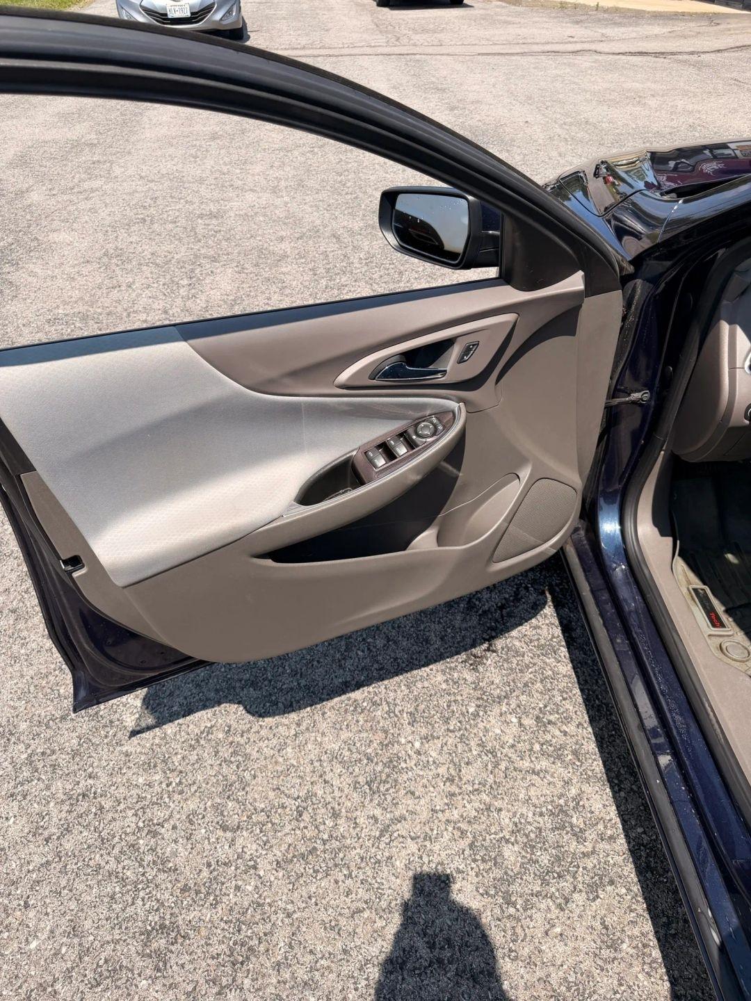 Chevrolet Malibu  2017