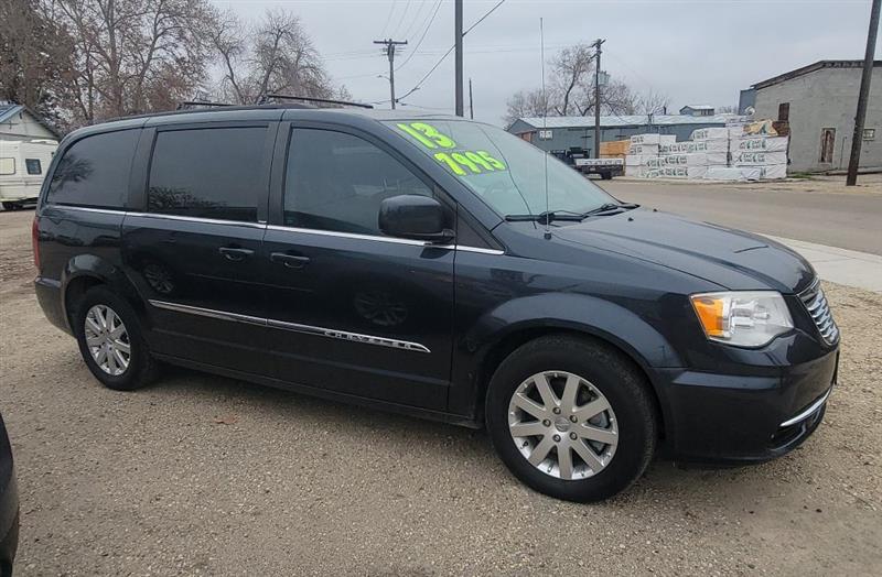 Chrysler Town & Country Touring 2013