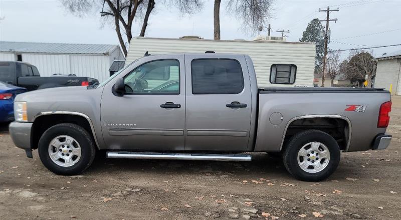 Chevrolet Silverado 1500 LS Crew Cab 4WD 2009