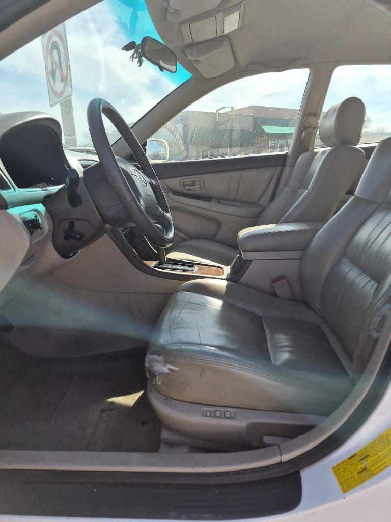 Lexus ES 300 Base 1999