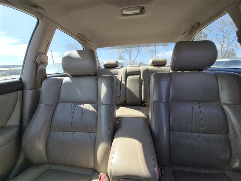 Lexus ES 300 Base 1999