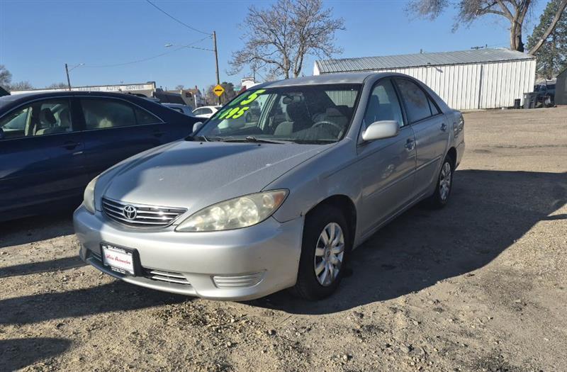Toyota Camry LE 2005