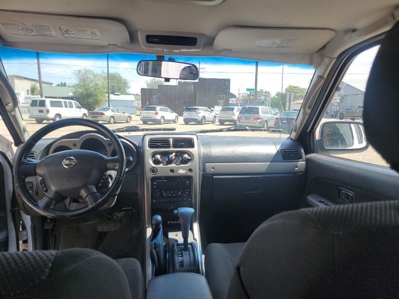 Nissan Xterra SE S/C 4WD 2003