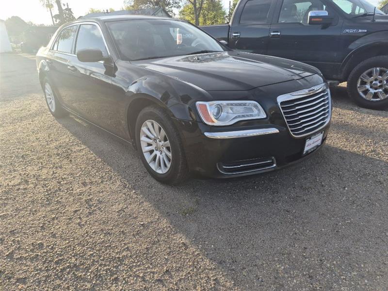 Chrysler 300 Base 2012