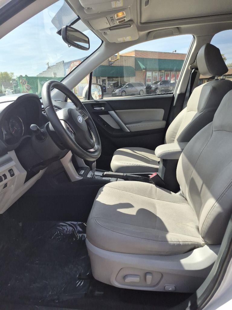 Subaru Forester 2.5i Limited 2015