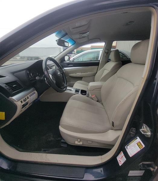 Subaru Outback 2.5i Premium 2012