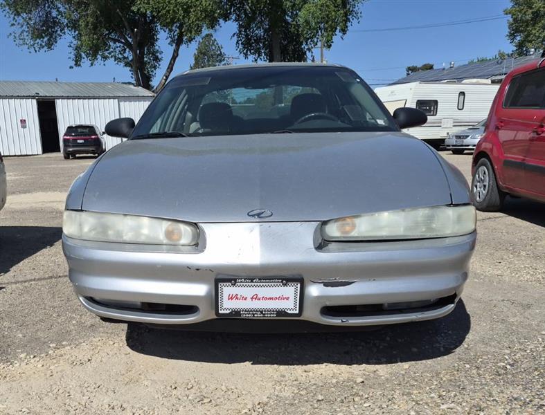 Oldsmobile Intrigue GX Sedan 2002