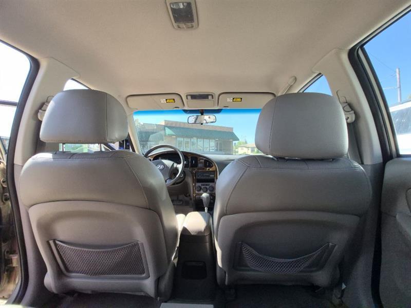 Hyundai Elantra GLS 4-Door 2006