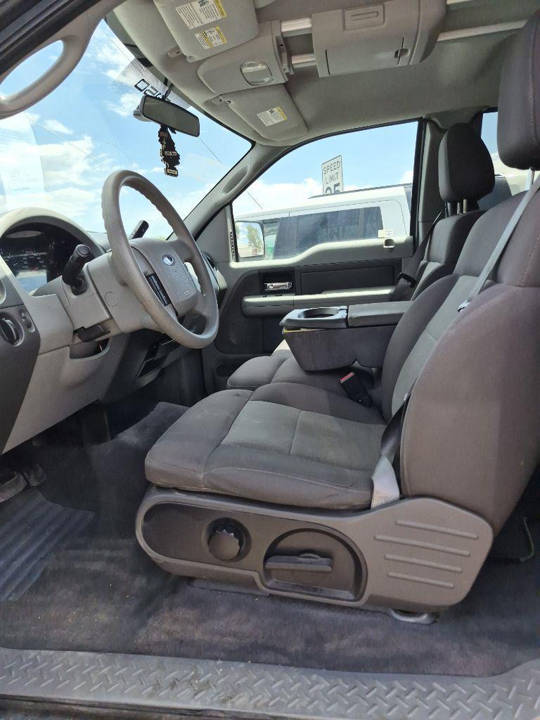 Ford F-150 Lariat SuperCab 4WD 2004