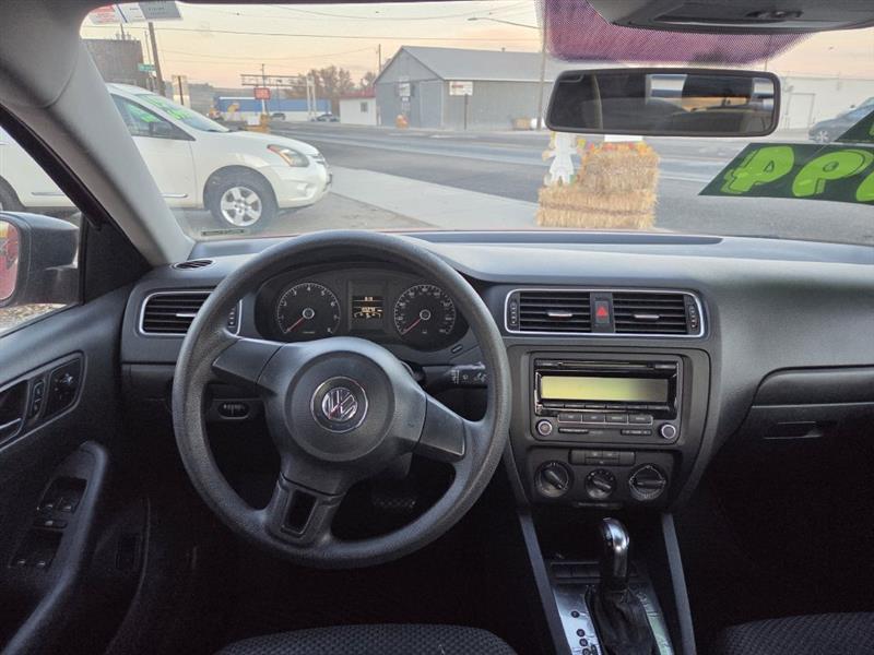 Volkswagen Jetta S 2012