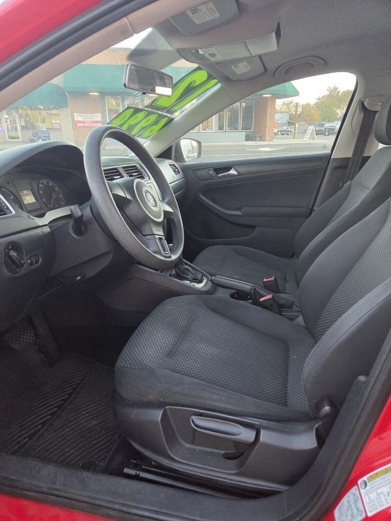Volkswagen Jetta S 2012
