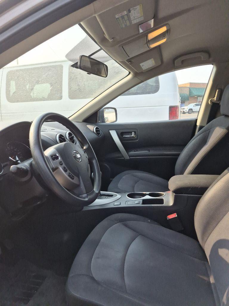 Nissan Rogue S AWD 2012