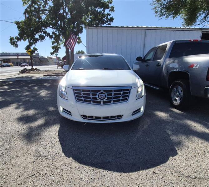 Cadillac XTS Premium 2013