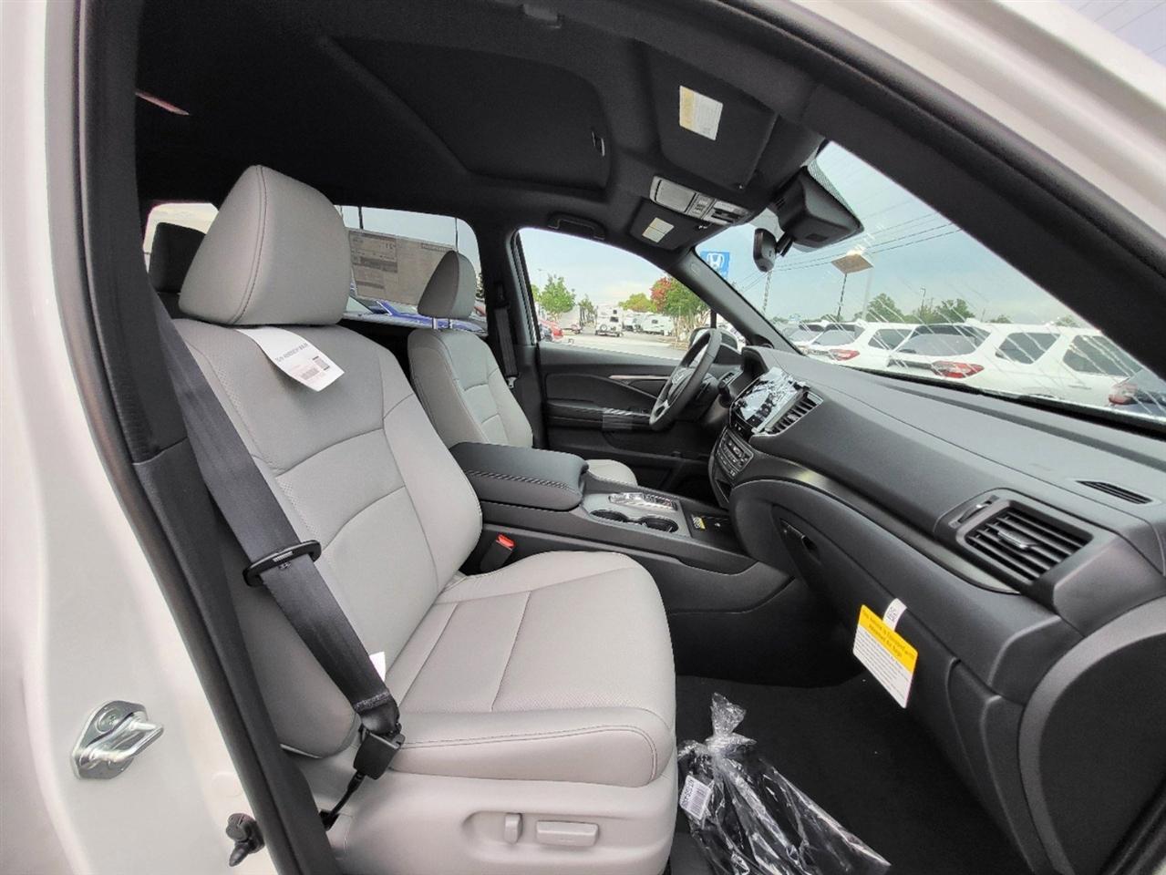 Honda Passport  2025