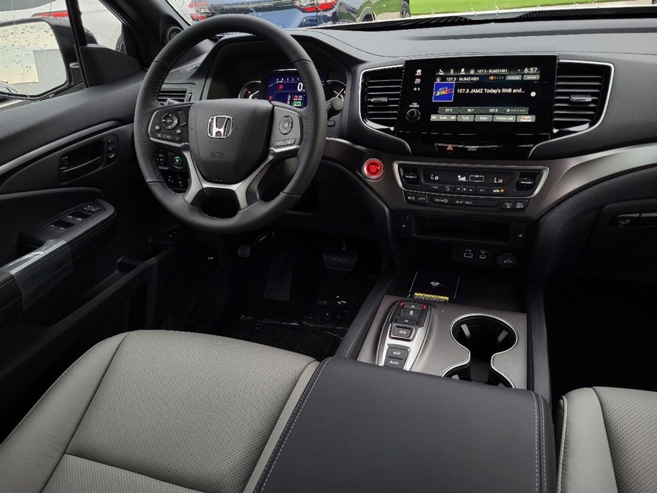 Honda Passport  2025
