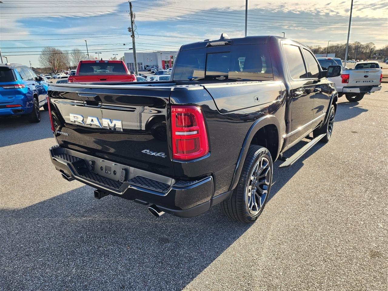 RAM 1500 Limited Crew Cab SWB 4WD 2025