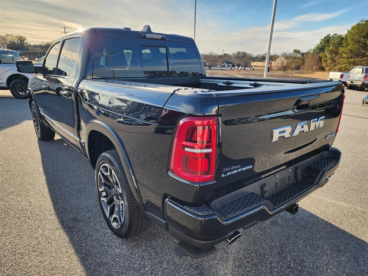 RAM 1500 Limited Crew Cab SWB 4WD 2025