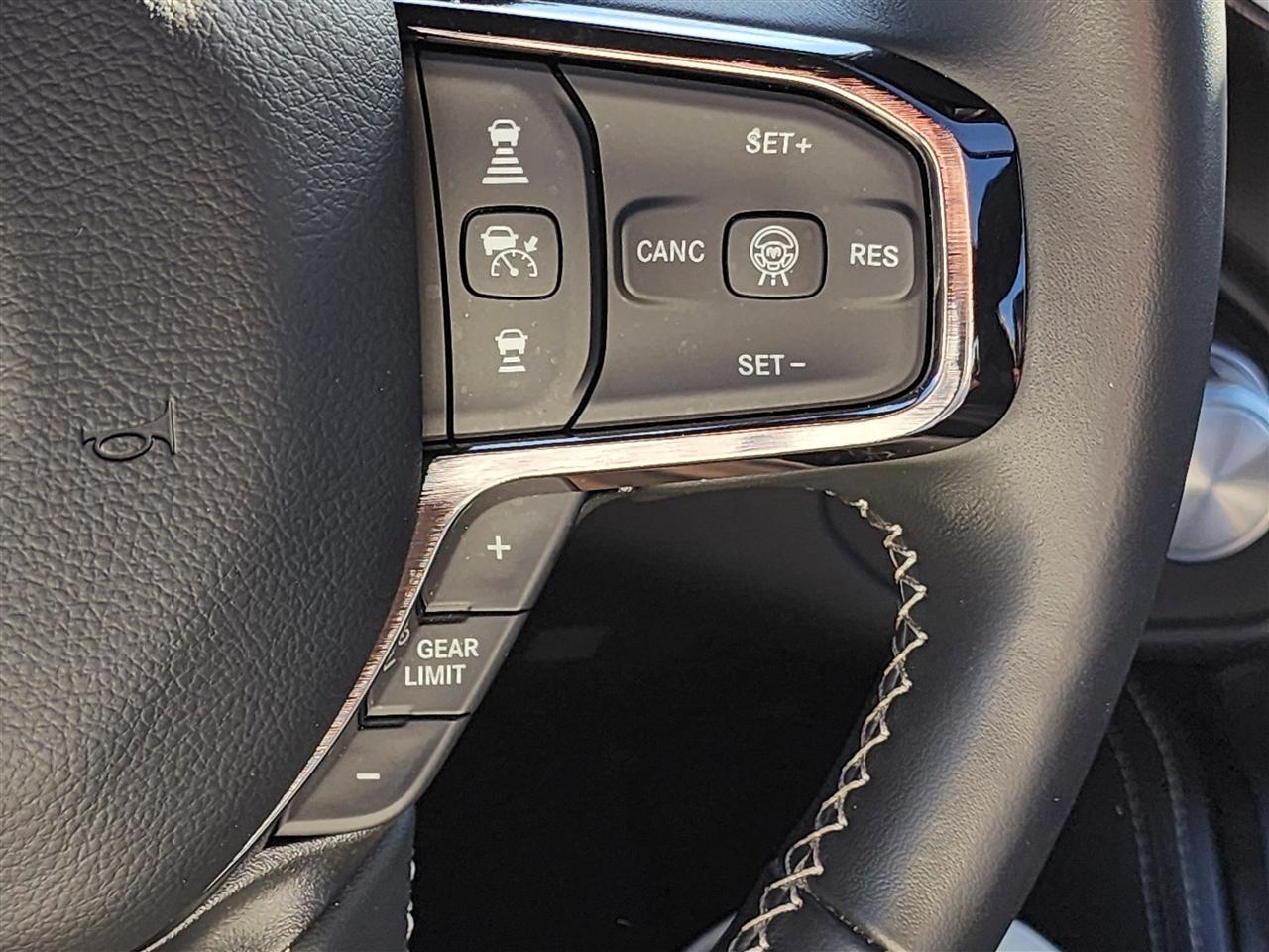 RAM 1500 Limited Crew Cab SWB 4WD 2025