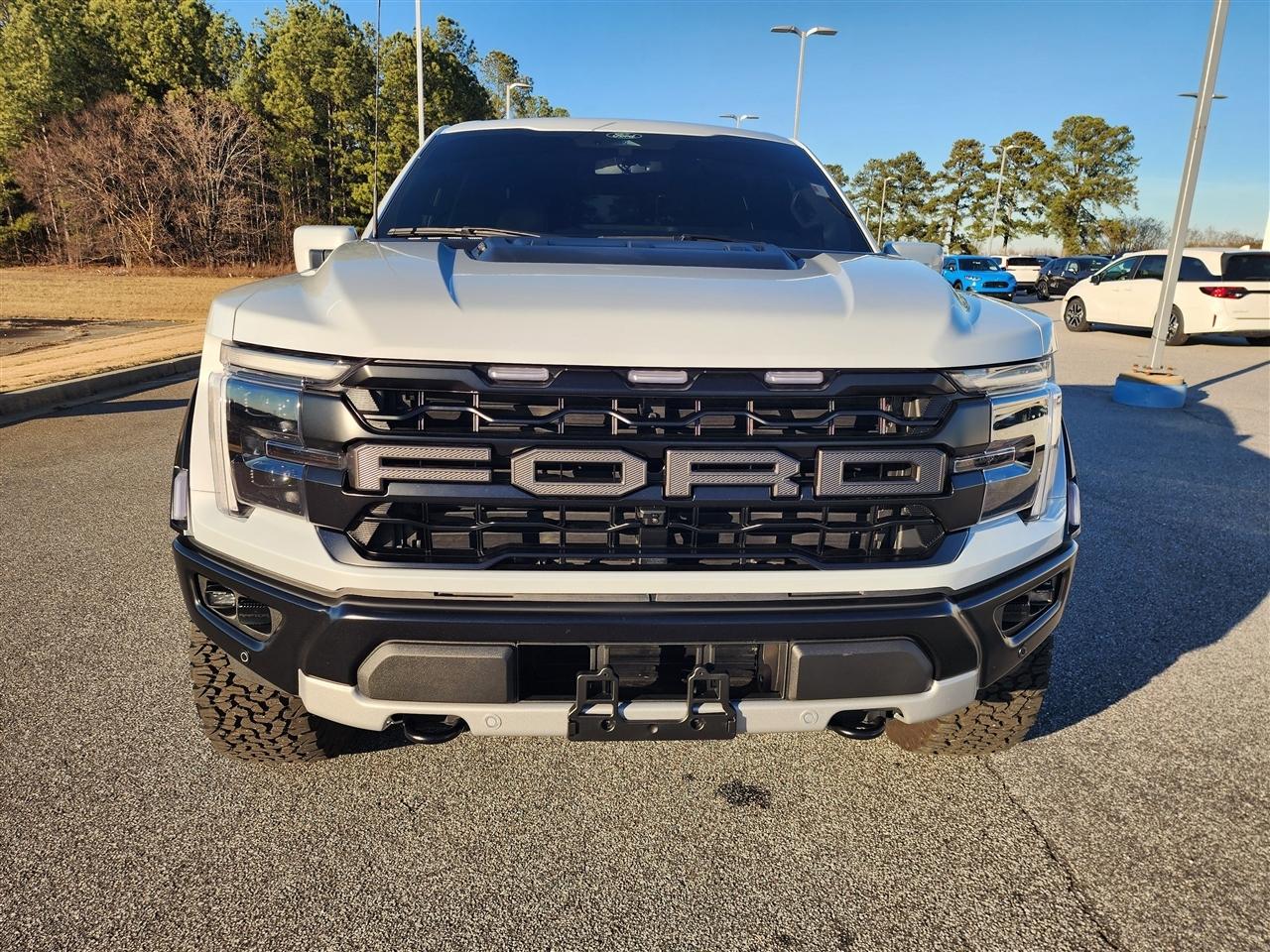 Ford F-150 Raptor SuperCrew 4WD 2025