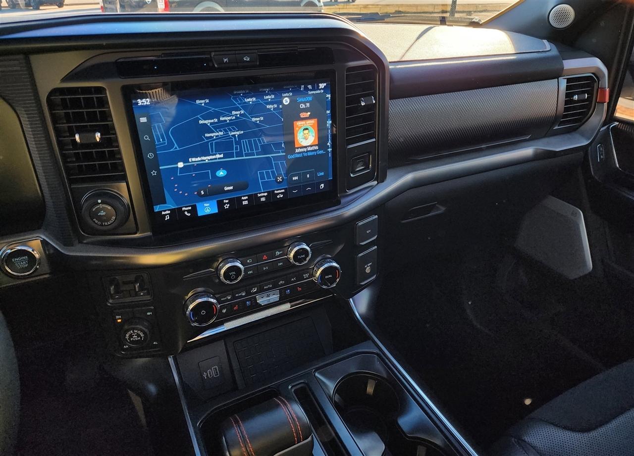 Ford F-150 Raptor SuperCrew 4WD 2025