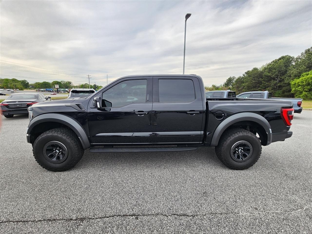 Ford F-150 Raptor SuperCrew 4WD 2023