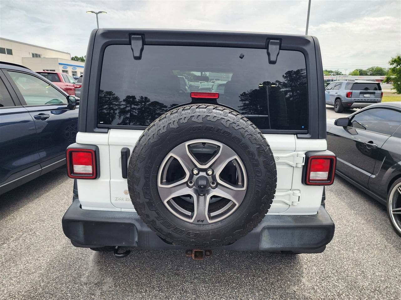 Jeep Wrangler Unlimited Sport 2019