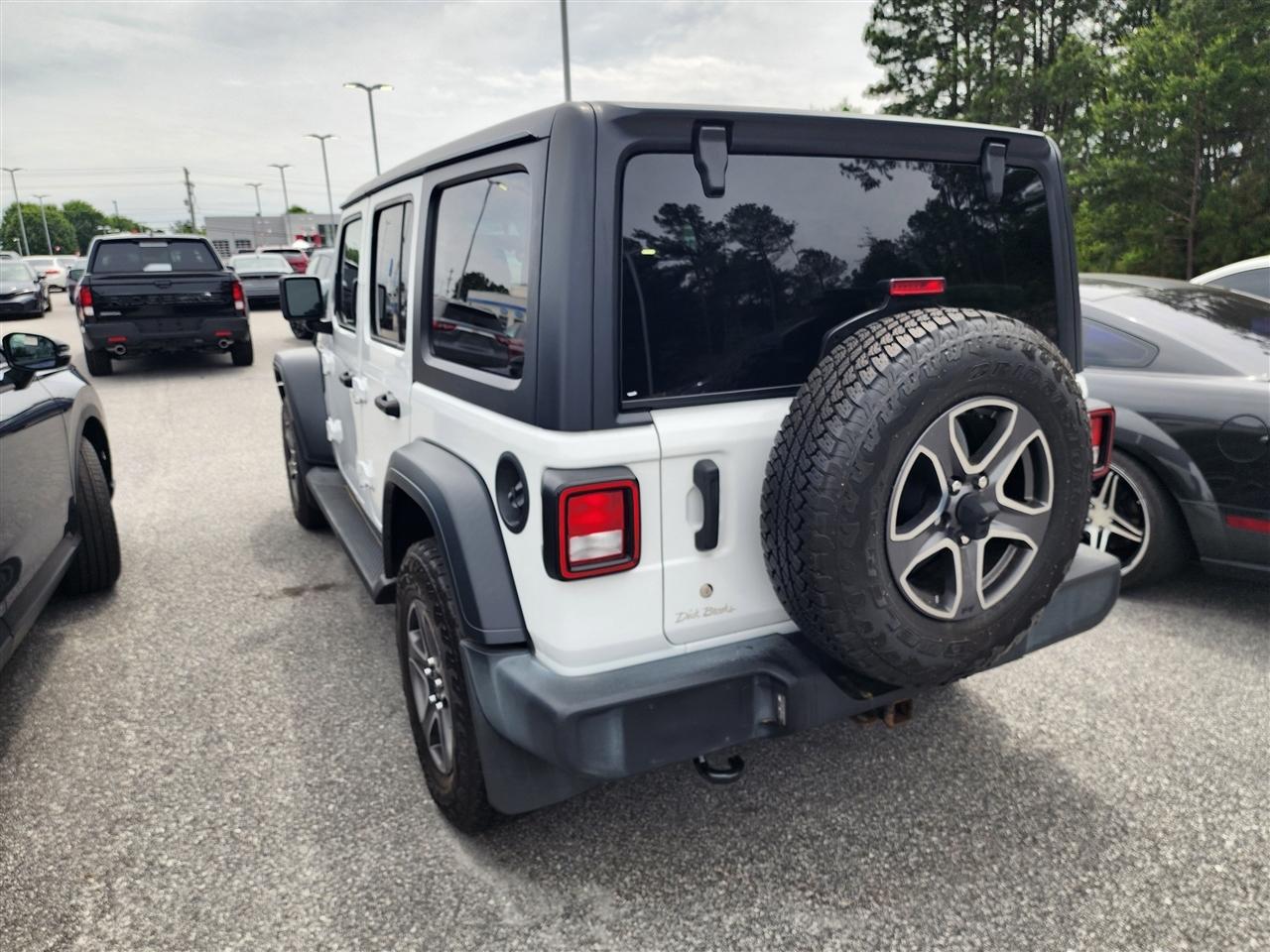 Jeep Wrangler Unlimited Sport 2019
