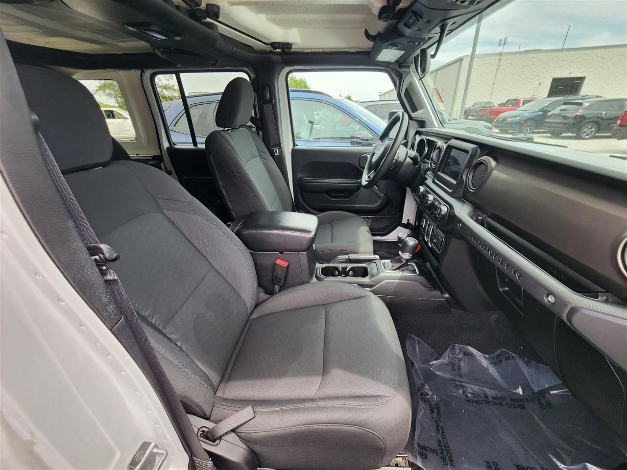 Jeep Wrangler Unlimited Sport 2019