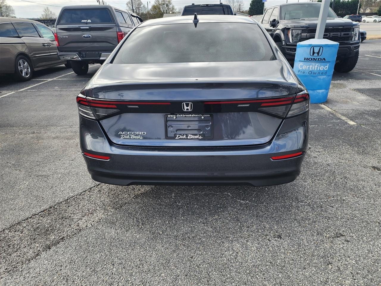 Honda Accord LX 2024