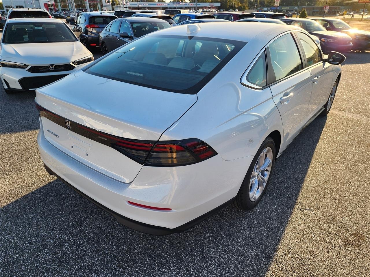 Honda Accord LX 2025