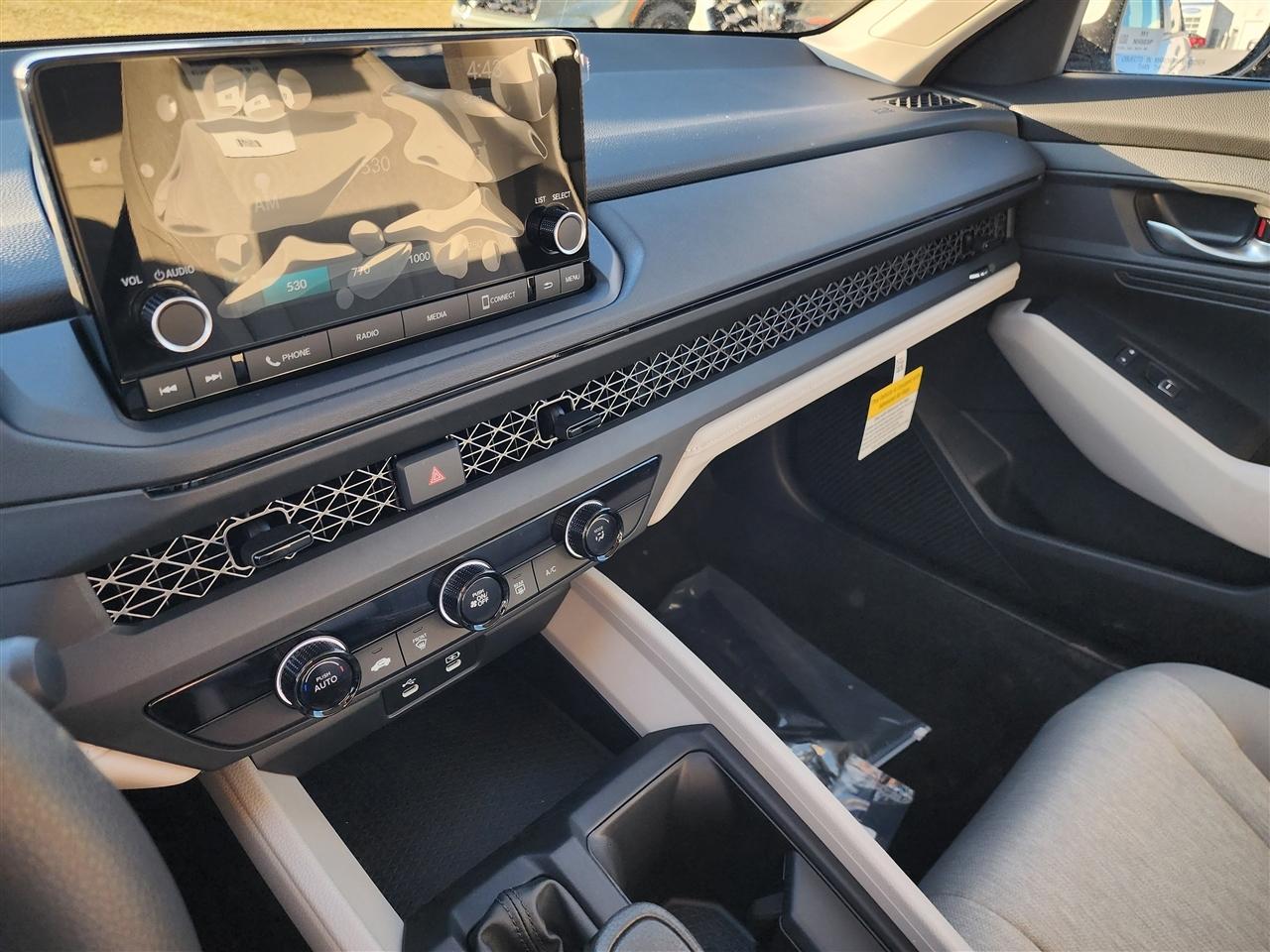 Honda Accord LX 2025