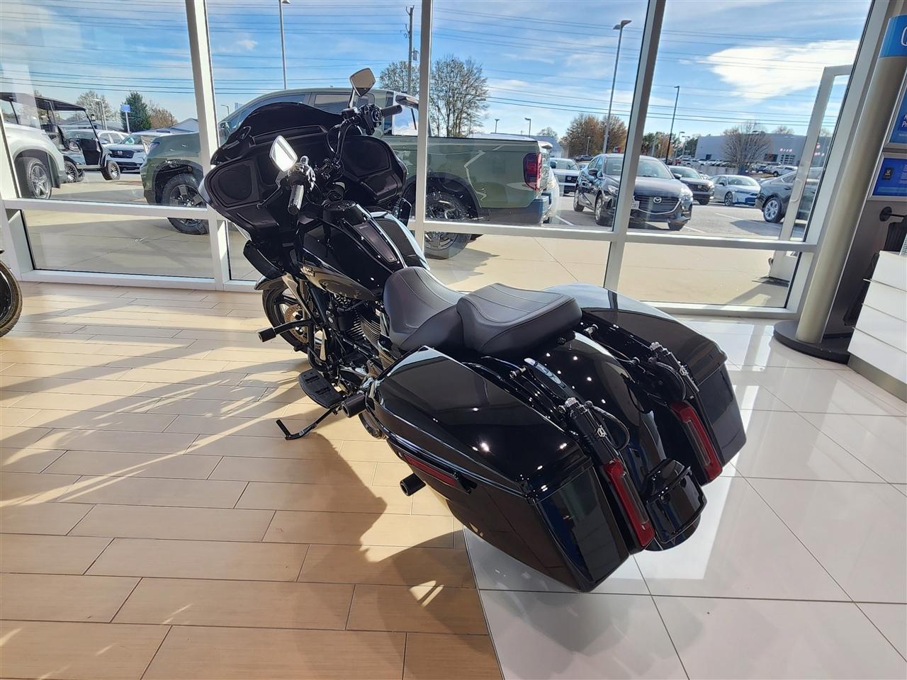 Harley-Davidson FLTRX  2024