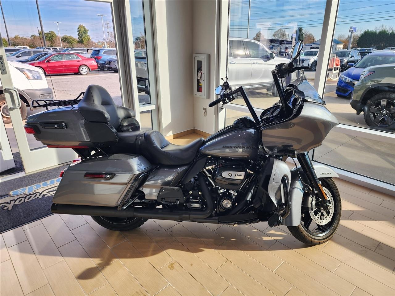 Harley-Davidson FLTRK  2021