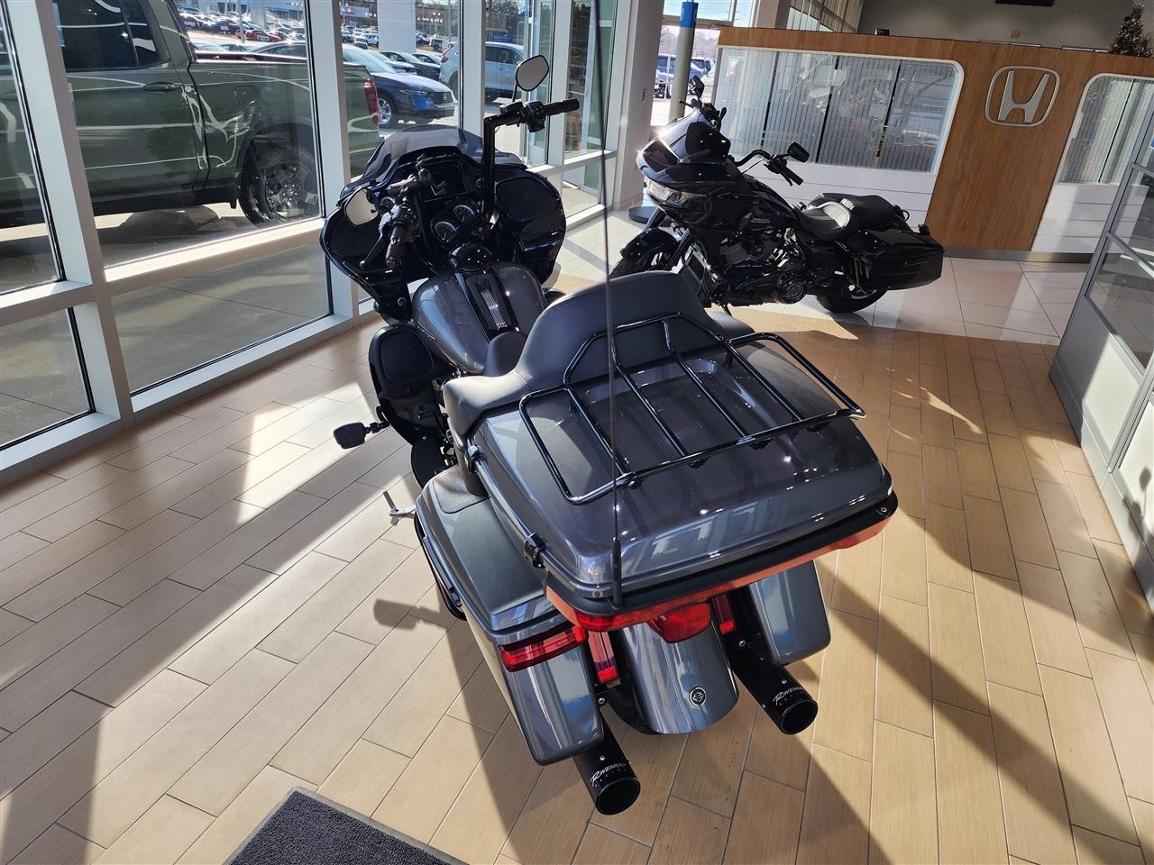 Harley-Davidson FLTRK  2021