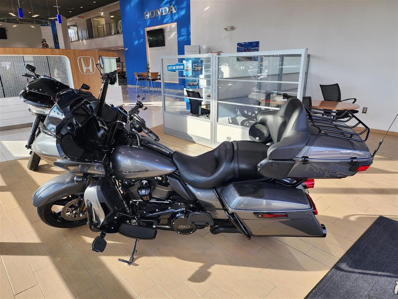 Harley-Davidson FLTRK  2021