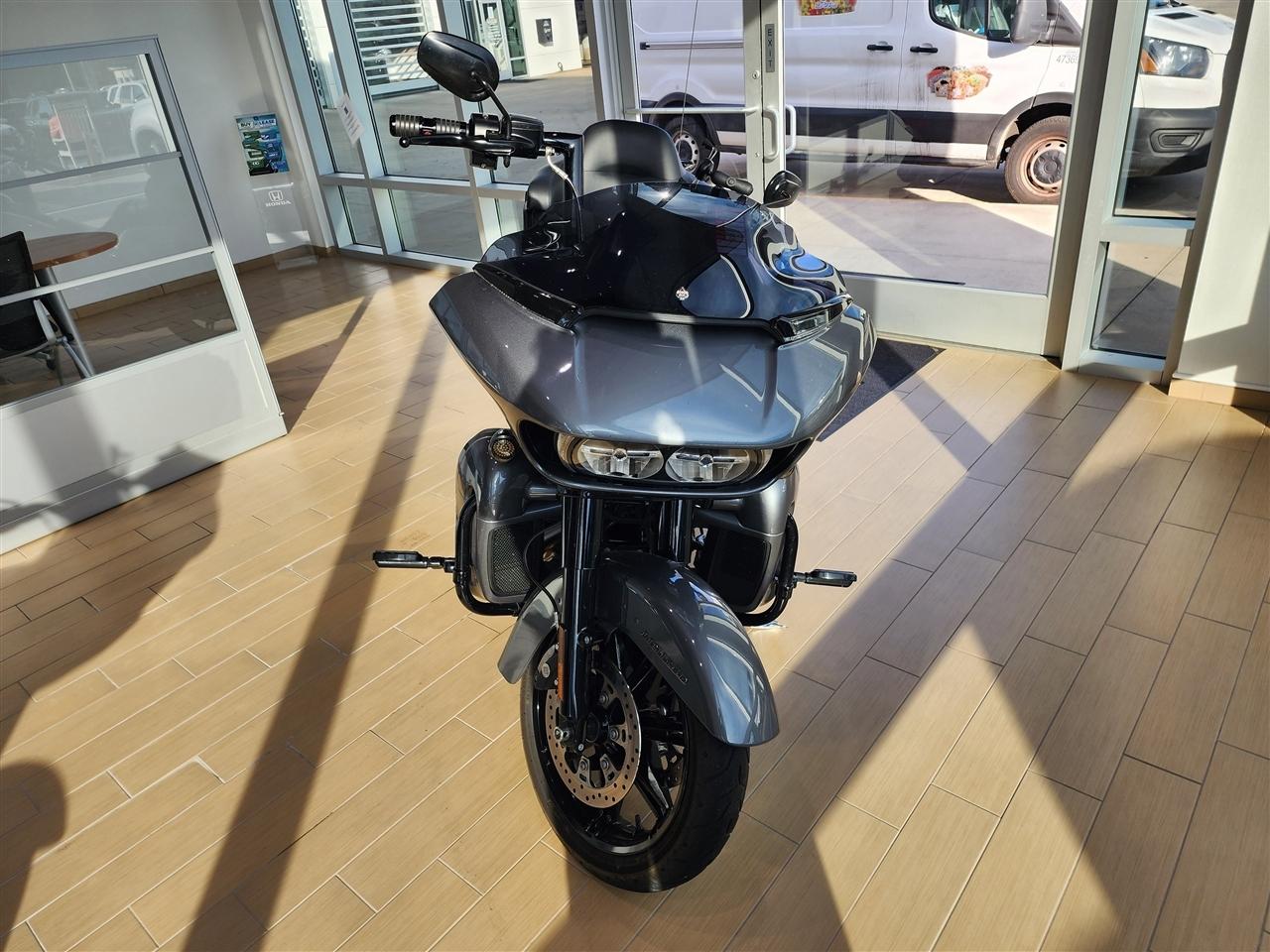 Harley-Davidson FLTRK  2021