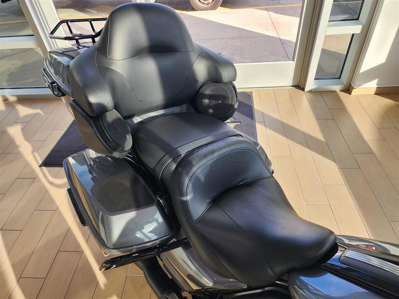 Harley-Davidson FLTRK  2021